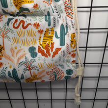 Cargar imagen en el visor de la galería, Mochila saco Tigre & serpiente