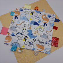 Cargar imagen en el visor de la galería, Trapito sensorial Dinos