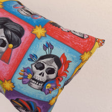 Cargar imagen en el visor de la galería, Cojín rectangular Mosaico skull