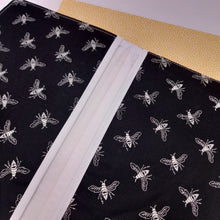 Cargar imagen en el visor de la galería, Pañalera bee