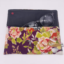 Cargar imagen en el visor de la galería, Funda de gafas Grullas japonesas