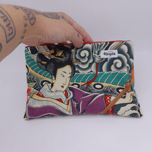 Cargar imagen en el visor de la galería, Estuche Guarda-todo Tatuaje Oriental
