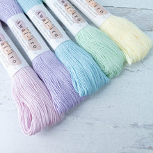 Cargar imagen en el visor de la galería, Hilo Sashiko colores pastel
