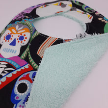Cargar imagen en el visor de la galería, Babero Día de los muertos

