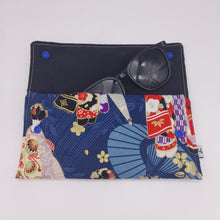 Cargar imagen en el visor de la galería, Funda de gafas Geisha
