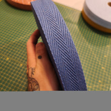 Cargar imagen en el visor de la galería, Cinta colores espiga 30mm mochila / bolso
