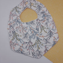 Cargar imagen en el visor de la galería, Babero pico Roma
