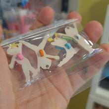 Cargar imagen en el visor de la galería, Pack botones niñas
