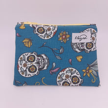 Cargar imagen en el visor de la galería, Monedero Calaveras Mexicanas
