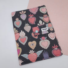 Cargar imagen en el visor de la galería, Pañalera Corazones
