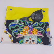 Cargar imagen en el visor de la galería, Funda de gafas Día de los muertos
