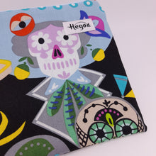 Cargar imagen en el visor de la galería, Estuche Guarda-todo Día de los muertos
