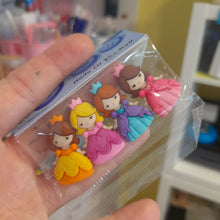Cargar imagen en el visor de la galería, Pack botones/apliques princesas
